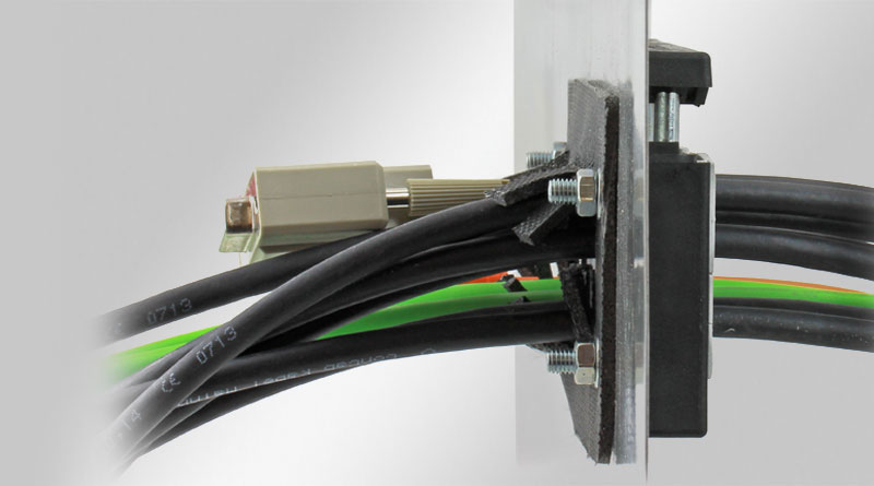 Kel U Bs Kabeleinfuhrungsleisten Mit Ifps Brandschutzmatten En 45545 3 Teilbar Fur Leitungen Mit Stecker Ip54 Ul Type 12
